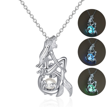 Wholesale Jewelry Luminous Mermaid Pendant Necklace Nihaojewelry