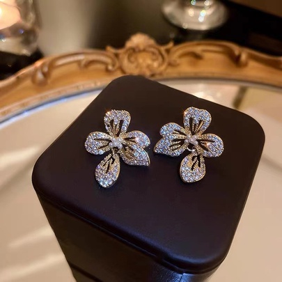 Fairy Style Flower Alloy Diamond Artificial Pearls Women's Ear Studs 1 Pair