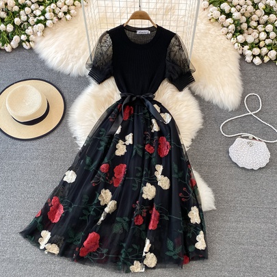 Fashion Floral Round Neck Short Sleeve Lace Knitted Polyester Dresses Knee-length A-line Skirt