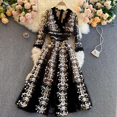 Women's Lace Dress Elegant Fashion V Neck Lace Appliques Long Sleeve Floral Knee-length Holiday Daily