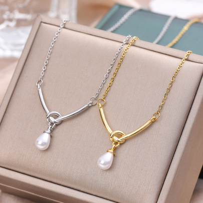 Elegant Lady Geometric Stainless Steel Artificial Pearl Women's Pendant Necklace