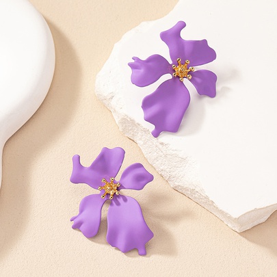 1 Pair Retro Luxurious Flower Spray Paint Alloy Ear Studs