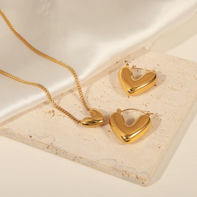 Casual Elegant Simple Style Heart Shape Titanium Steel Plating 18k Gold Plated Earrings Necklace