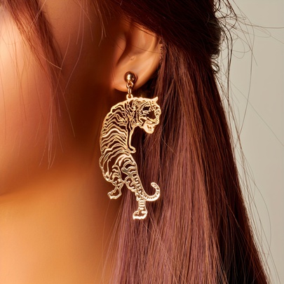 1 Pair IG Style Retro Tiger Hollow Out Alloy Drop Earrings